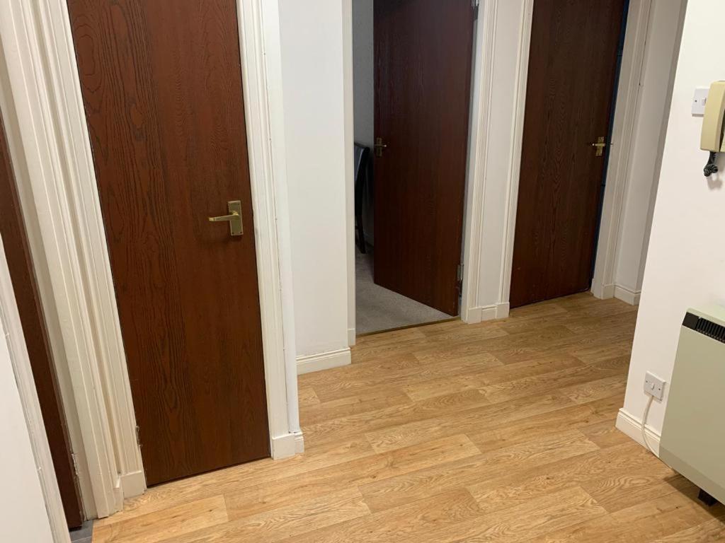 2 Bedroom Central Apartment เอดินบะระ ภายนอก รูปภาพ