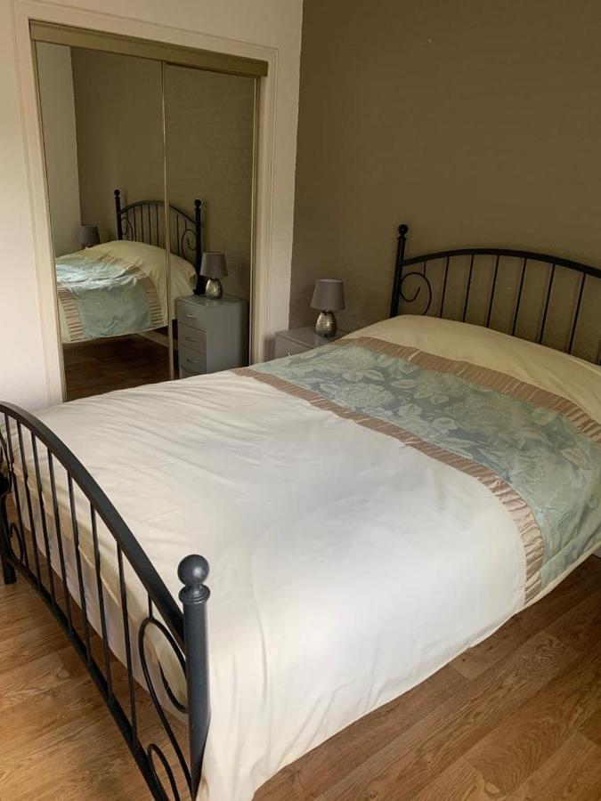2 Bedroom Central Apartment เอดินบะระ ภายนอก รูปภาพ